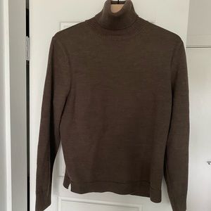 Uniqlo U Turtleneck Taupe winter 2019